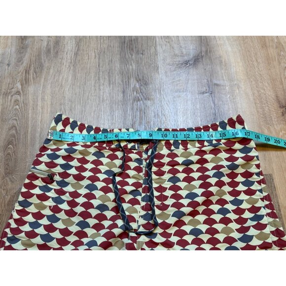 Patagonia Mens Swim Trunks Size 33 Nylon Scallop Print Red/Yellow - Picture 6 of 7